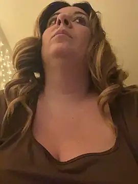 JasmineGlow7 online show from March 4, 2026, 10:28 pm