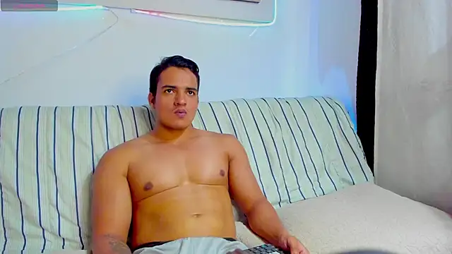 Snapshot of jhon_nicolas chatting on February 25, 2026, 8:08 pm jhon nicolas online show from February 25, 2026, 8:08 pm