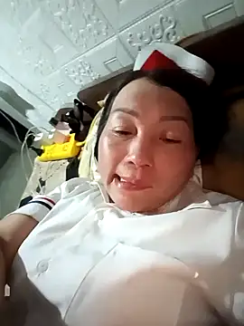 baby 112233 online show from April 4, 2026, 2:12 pm