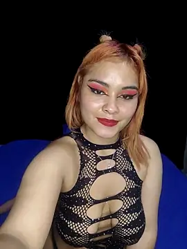 zoe love18 online show from February 11, 2026, 4:56 am