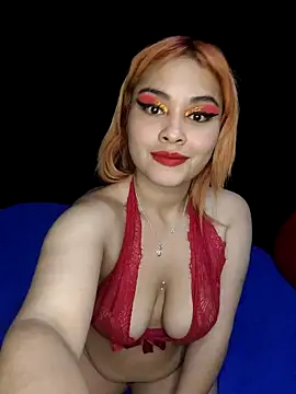 zoe love18 online show from February 10, 2026, 2:10 am