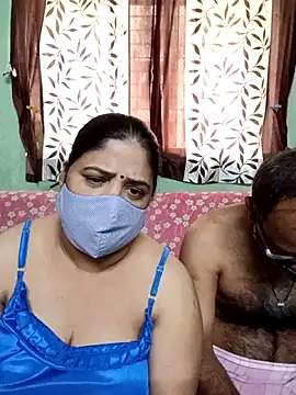 HoneyHush online show from February 21, 2026, 11:23 am