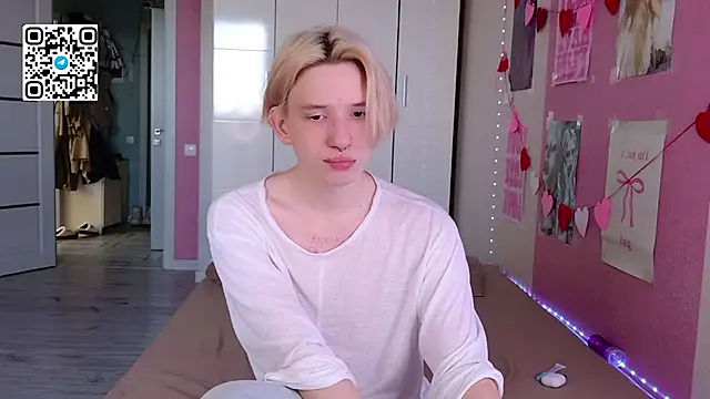 Snapshot of Ron_Vilss chatting on May 7, 2026, 5:44 am Ron Vilss online show from May 7, 2026, 5:44 am