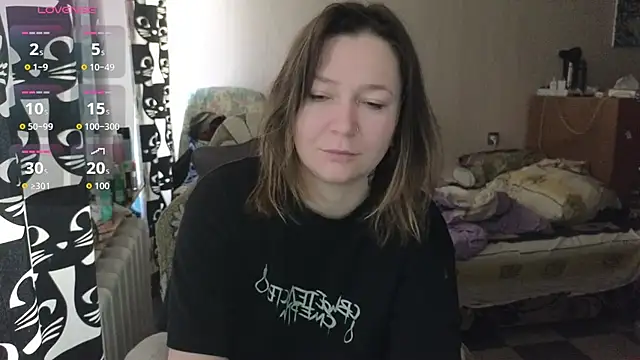 Snapshot of Ozalin_ chatting on April 19, 2026, 9:32 am Ozalin online show from April 19, 2026, 9:32 am