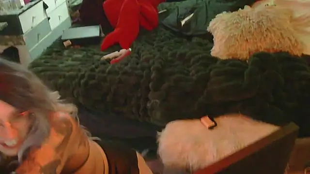 Alicethickpeach online show from March 31, 2026, 5:15 pm