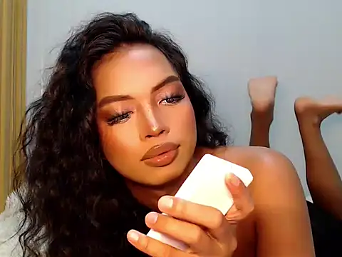 girlyteengrl online show from February 20, 2026, 1:35 pm