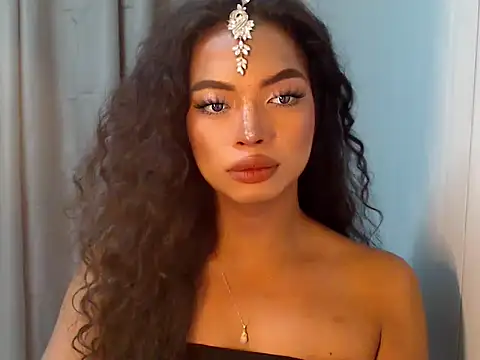 girlyteengrl online show from March 19, 2026, 6:35 am