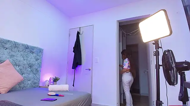 Snapshot of Samanta-Rose chatting on February 12, 2026, 3:39 am Samanta-Rose online show from February 12, 2026, 3:39 am