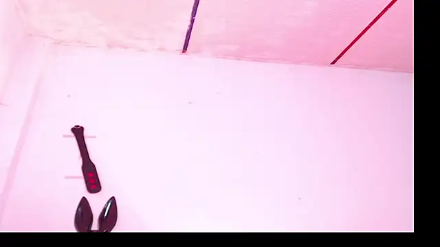 Girl Bondage online show from May 25, 2026, 12:59 pm
