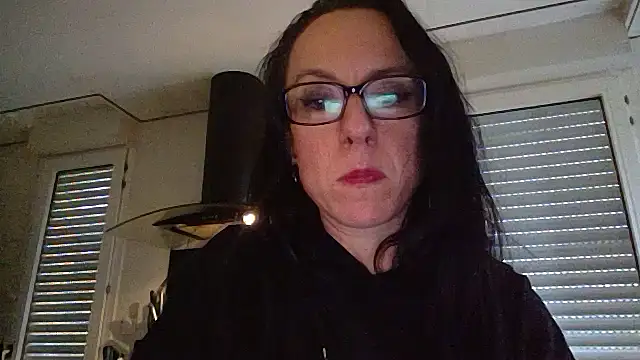 Snapshot of FITGIRL-MAEVA chatting on February 14, 2026, 4:29 pm FITGIRL-MAEVA online show from February 14, 2026, 4:29 pm