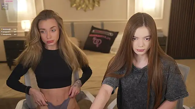 Snapshot of Zlata_Sky chatting on November 13, 2025, 4:22 pm Zlata Sky online show from November 13, 2025, 4:22 pm