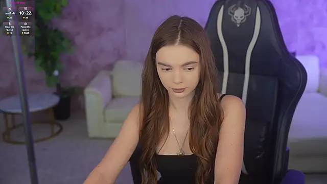 Snapshot of Zlata_Sky chatting on October 30, 2025, 7:44 pm Zlata Sky online show from October 30, 2025, 7:44 pm