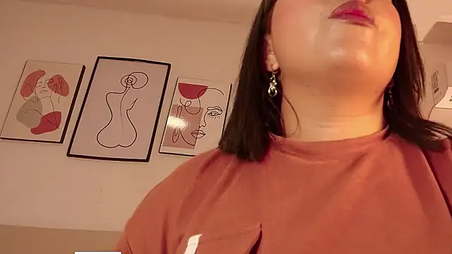 Snapshot of Sharlotte__1 chatting on February 26, 2026, 11:32 am Sharlotte 1 online show from February 26, 2026, 11:32 am