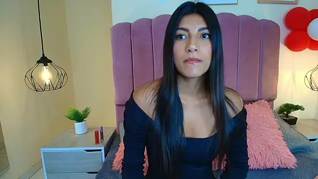 Ateneaaa  online show from March 16, 2026, 7:27 pm