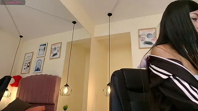 Ateneaaa  online show from March 30, 2026, 7:48 pm