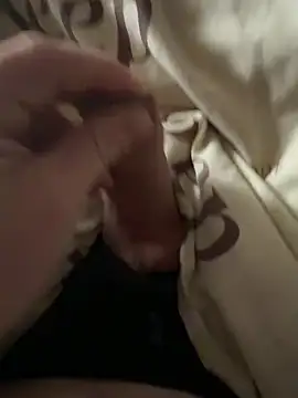 twankletoes1234 online show from April 14, 2026, 6:29 am