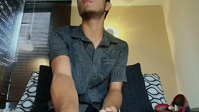 Snapshot of Damon_Salvarote_S chatting on February 19, 2026, 7:44 pm Damon Salvarote S online show from February 19, 2026, 7:44 pm