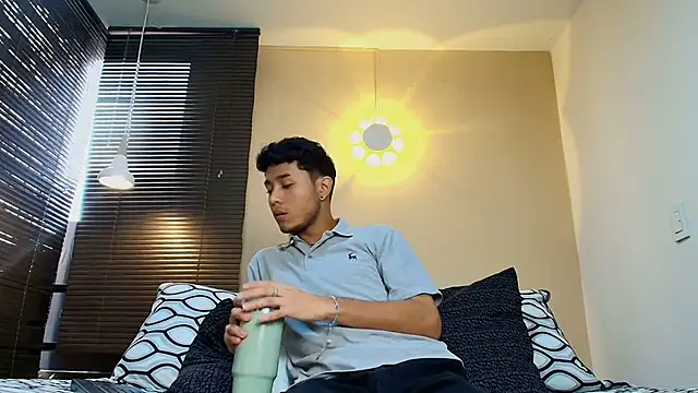 Damon Salvarote S online show from April 10, 2026, 7:21 pm