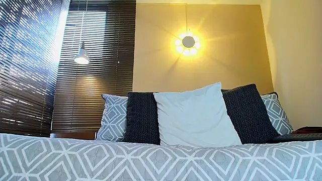 Snapshot of Damon_Salvarote_S chatting on February 28, 2026, 7:46 pm Damon Salvarote S online show from February 28, 2026, 7:46 pm