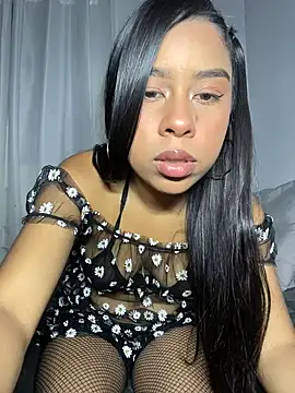 Snapshot of Katty_honey_ chatting on February 8, 2026, 8:17 pm Katty honey online show from February 8, 2026, 8:17 pm