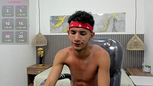 JDWhite18 online show from April 9, 2026, 3:41 am