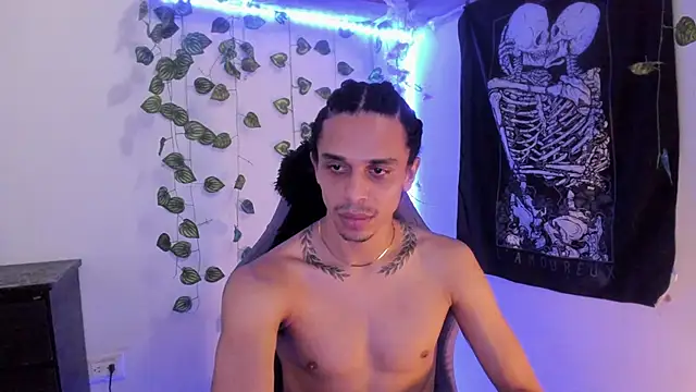 Snapshot of Aaron_Hopper chatting on February 7, 2026, 1:30 pm Aaron Hopper online show from February 7, 2026, 1:30 pm