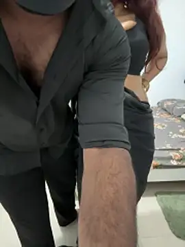 couple7v17d online show from February 26, 2026, 4:51 pm