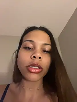 Snapshot of Petite_Baddie chatting on July 11, 2026, 6:03 am Petite Baddie online show from July 11, 2026, 6:03 am