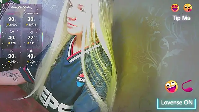 Snapshot of Shiny_Victoria chatting on February 11, 2026, 9:20 am Shiny Victoria online show from February 11, 2026, 9:20 am