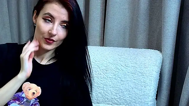 NicoleLuxe online show from February 22, 2026, 4:52 pm