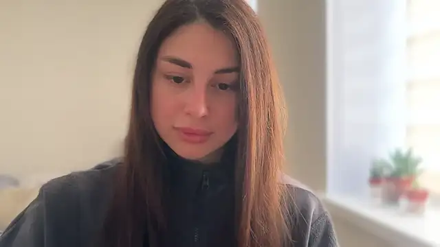 LiluMartiznir online show from April 1, 2026, 8:15 am