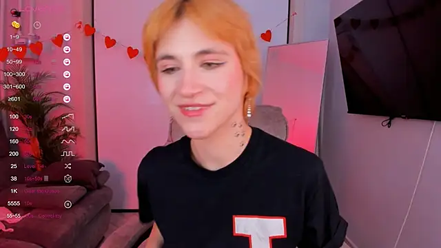 AutumnWhisper online show from April 8, 2026, 3:35 pm