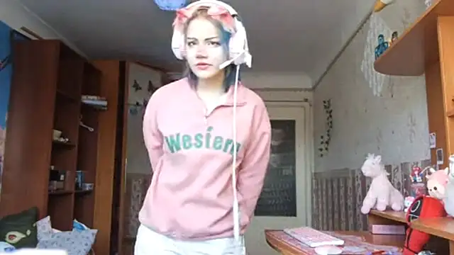 Snapshot of KathernSaulters chatting on February 3, 2026, 6:22 am KathernSaulters online show from February 3, 2026, 6:22 am