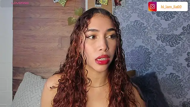 LiaHansson00 online show from April 5, 2026, 4:46 pm