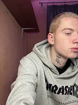 OskarMil online show from February 25, 2026, 4:56 am