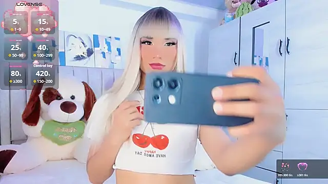 Snapshot of baby_cleo_ chatting on April 16, 2026, 12:11 am baby cleo online show from April 16, 2026, 12:11 am