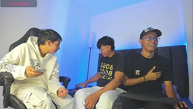 Snapshot of StellayDrake chatting on February 23, 2026, 2:17 pm StellayDrake online show from February 23, 2026, 2:17 pm