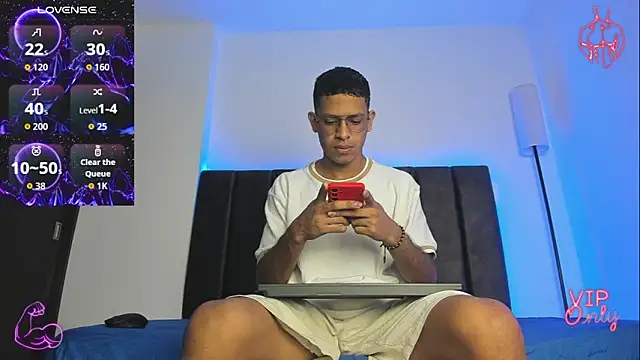 Snapshot of StellayDrake chatting on February 19, 2026, 1:52 pm StellayDrake online show from February 19, 2026, 1:52 pm