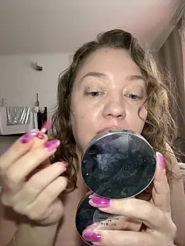 BBBWOOW online show from March 19, 2026, 3:28 am