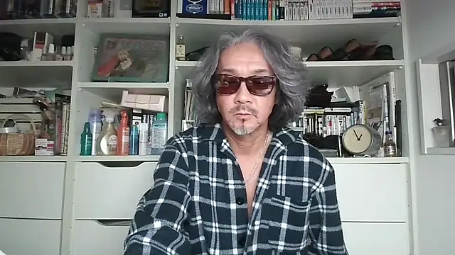 MtaS1 online show from April 5, 2026, 3:51 pm