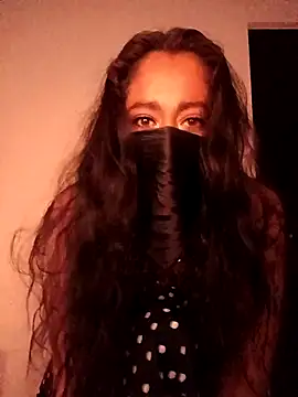 Snapshot of Milove86 chatting on February 15, 2026, 5:41 am Milove86 online show from February 15, 2026, 5:41 am