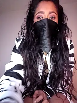 Snapshot of Milove86 chatting on March 4, 2026, 5:04 am Milove86 online show from March 4, 2026, 5:04 am