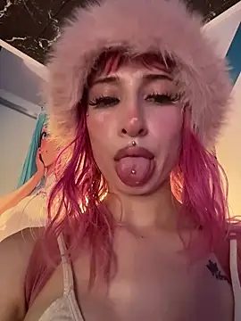 Snapshot of Maaddy_LS chatting on February 13, 2026, 7:14 pm Maaddy LS online show from February 13, 2026, 7:14 pm