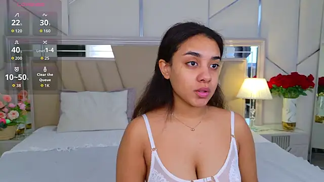 Luna Cortier online show from April 6, 2026, 5:08 am