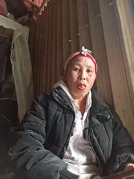 Snapshot of lena-cute chatting on February 20, 2026, 7:10 am lena-cute online show from February 20, 2026, 7:10 am