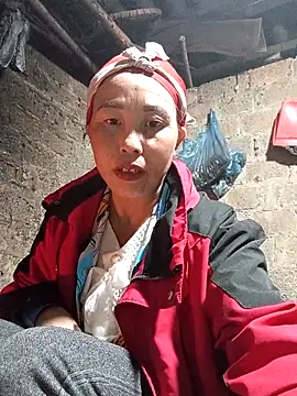 Snapshot of lena-cute chatting on February 8, 2026, 12:58 pm lena-cute online show from February 8, 2026, 12:58 pm