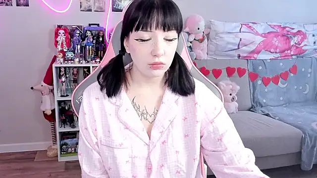 Snapshot of MollysLand chatting on February 26, 2026, 8:36 am MollysLand online show from February 26, 2026, 8:36 am