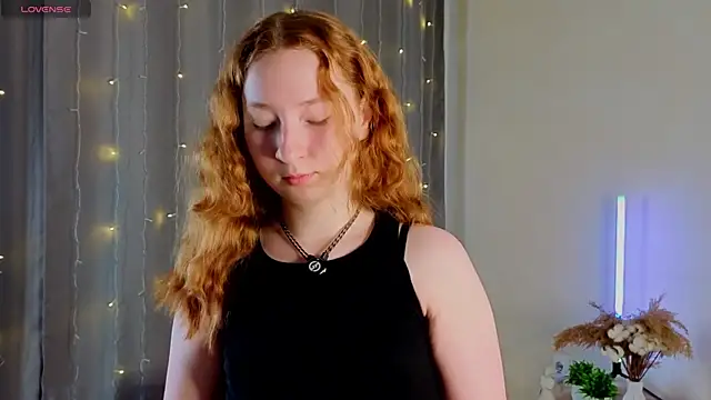 Snapshot of MaraButtrey chatting on July 5, 2026, 3:22 am MaraButtrey online show from July 5, 2026, 3:22 am