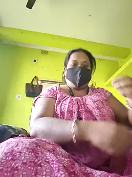 Snapshot of 06Rozi chatting on February 18, 2026, 4:21 am 06Rozi online show from February 18, 2026, 4:21 am