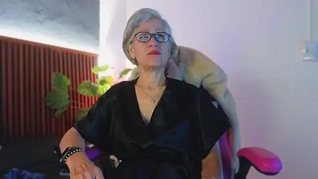 Snapshot of miss_monserrate01 chatting on February 9, 2026, 12:58 pm miss monserrate01 online show from February 9, 2026, 12:58 pm